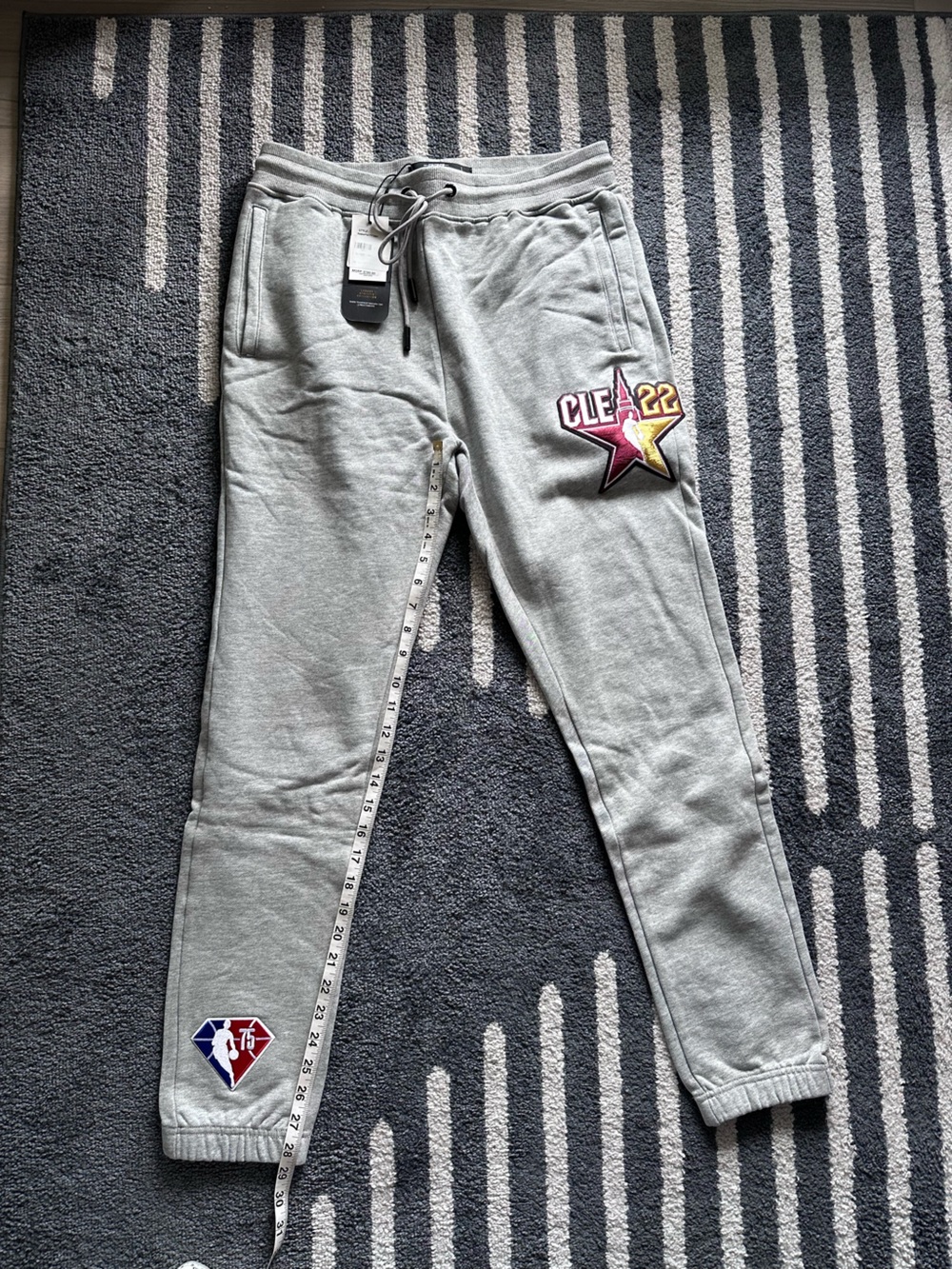 NBA Cavs Patch Gray Sweatpants